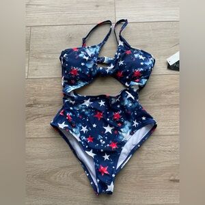 California Waves SZ Small Splatter-Star Knotted Cut One PC Swimsuit NEW WITH TAG